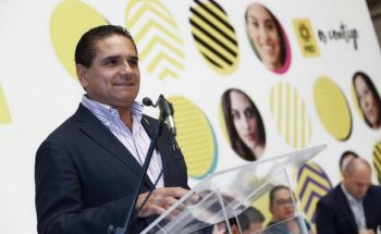 silvano aureoles foro