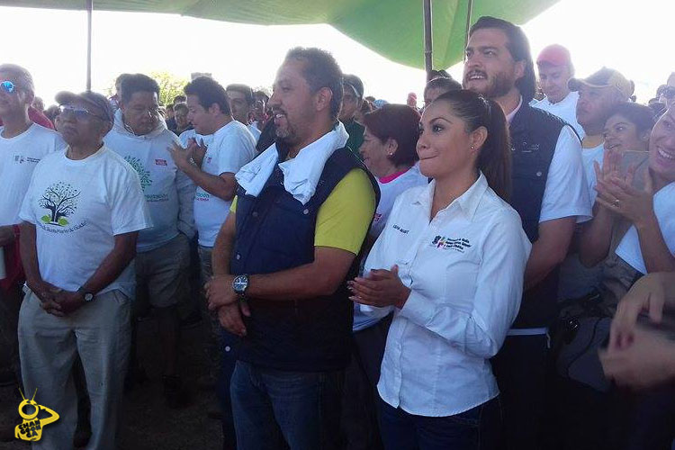 silvia negrete en reforestación 1