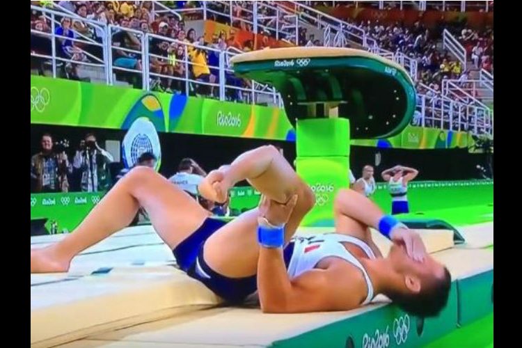 Gimnasta-Samir-Ait-se-fractura-pierna