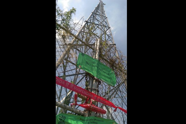 Suspenden-Construcción-De-Una-Antena-Telefónica-En-Lázaro-Cárdenas-1