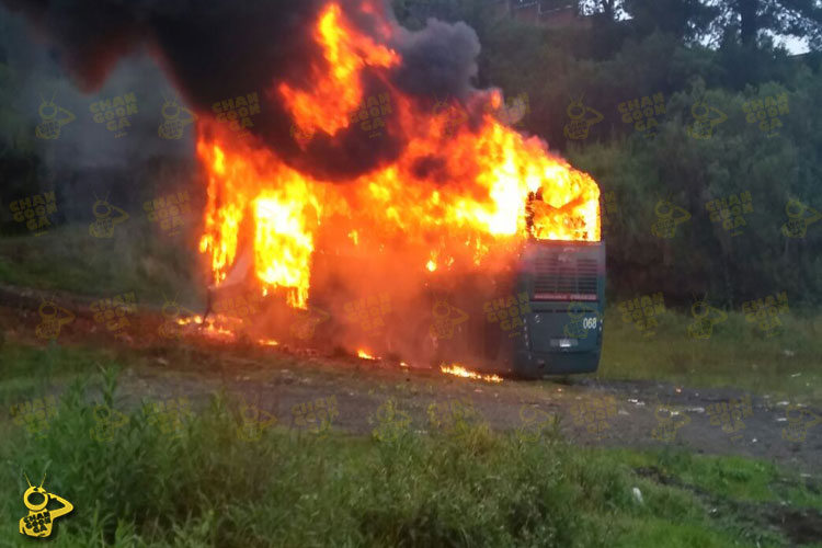 incendio-normalistas-autobus-Arantza-Michoacan