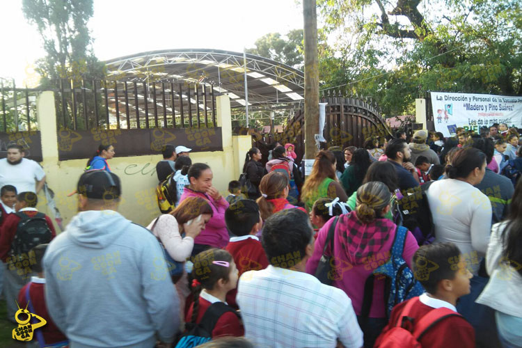 manifestacion-escuela-Madero-y-Pino-Suarez-Morelia