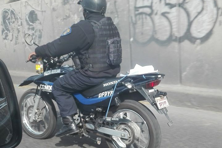 poli con tonayan