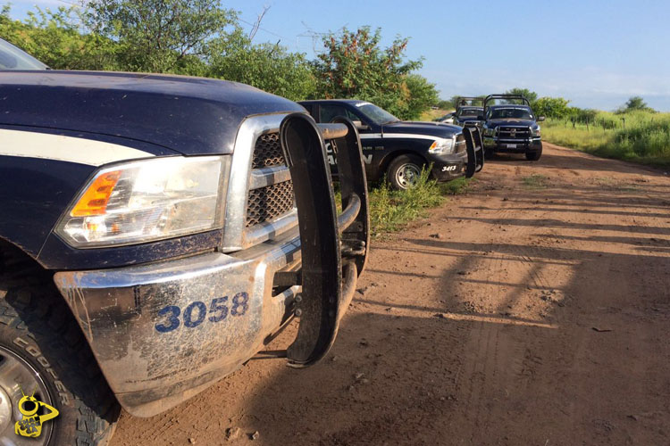 Acordonada Zona Del Derribo Del Helicóptero En La Huacana 7