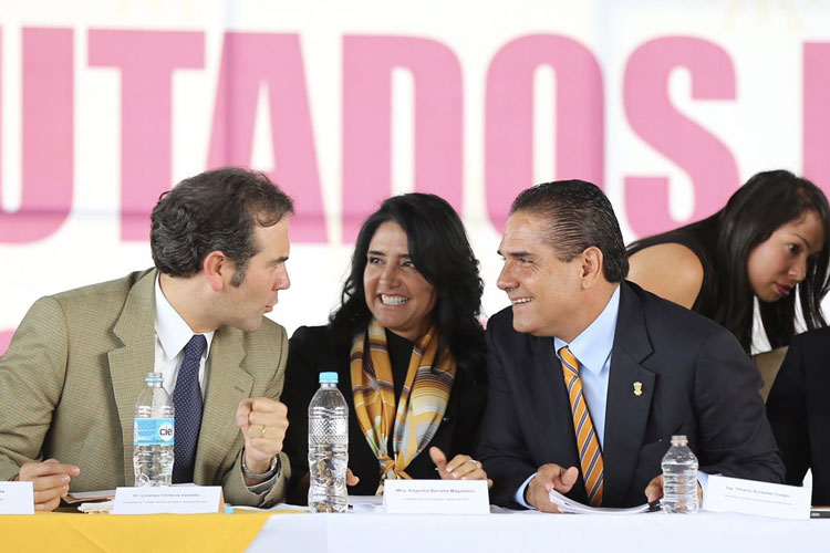 Lorenzo-Cordoba,-Alejandra-Barrales-y-Silvano-Aureoles