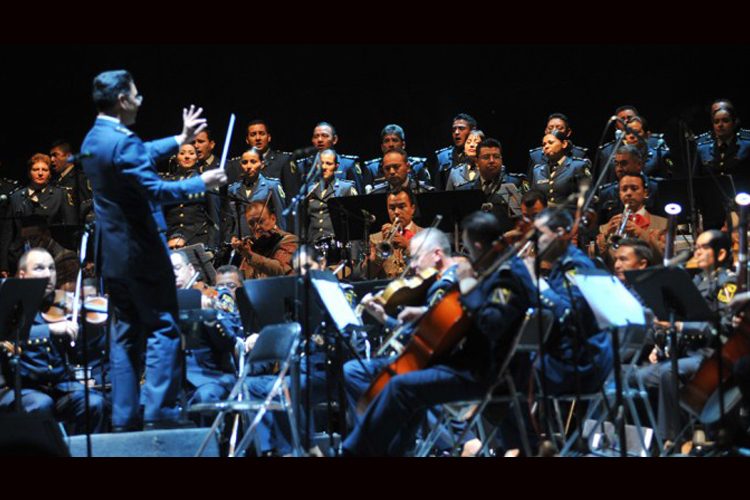 orquesta-de-la-sedena-en-el-teatro-morelos