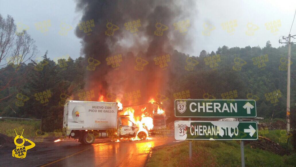incendian-vehiculos-normalista-2