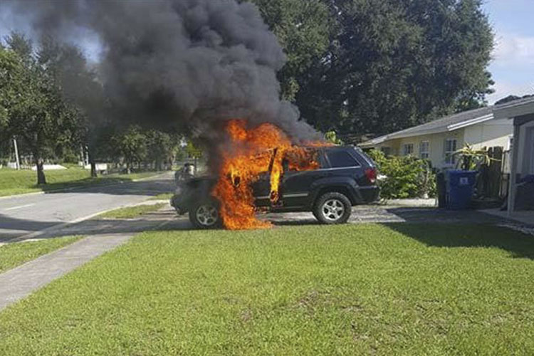 incendio-camioneta-por-un-Samsung-Galaxy-Note-7-2