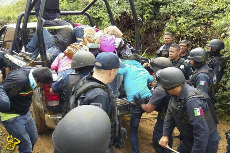 normalistas-detenidos-carapan