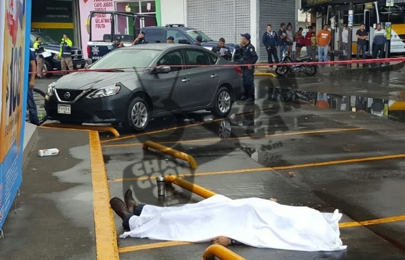 oxxo-zamora-muerto-buena