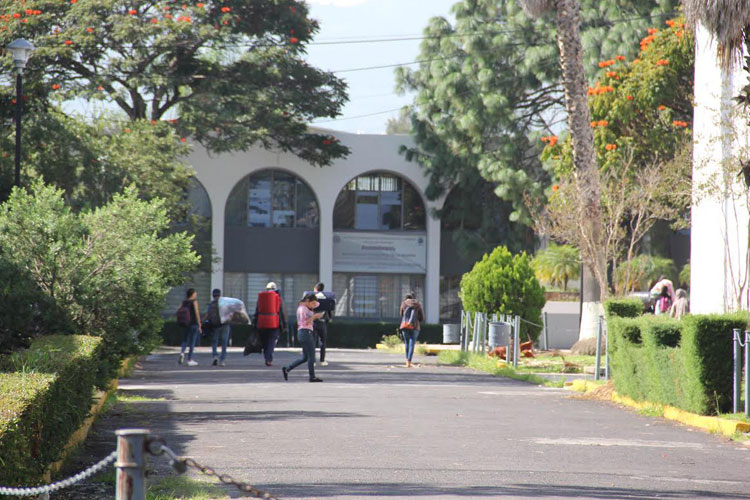 rechazados-toma-rectoria-umsnh