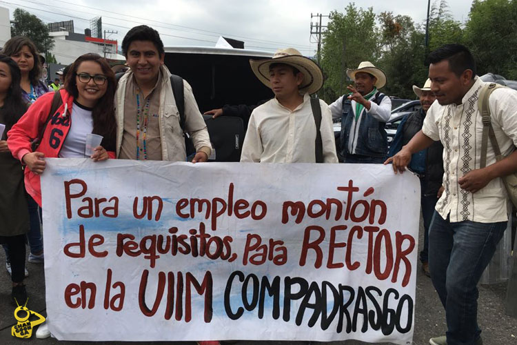 se manifiestan estudiandes UIIM 2