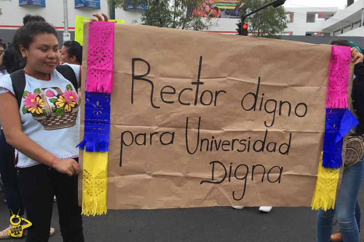 se manifiestan estudiandes UIIM 4