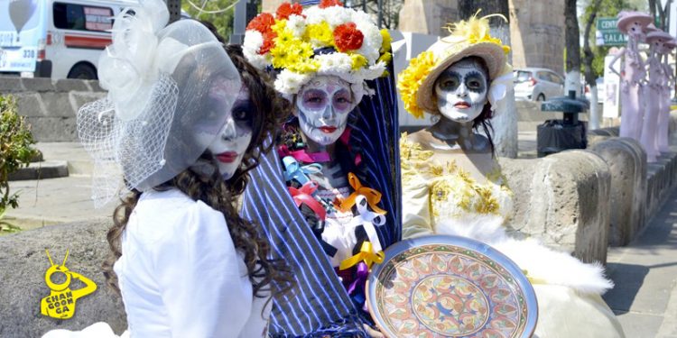 capula-feria-de-la-catrina