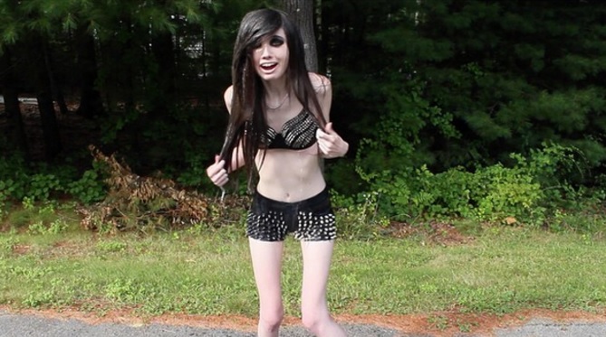 anorexica-youtubber