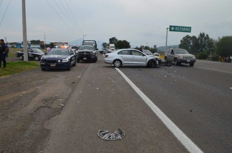 auto-robado-choca-con-otro-morelia