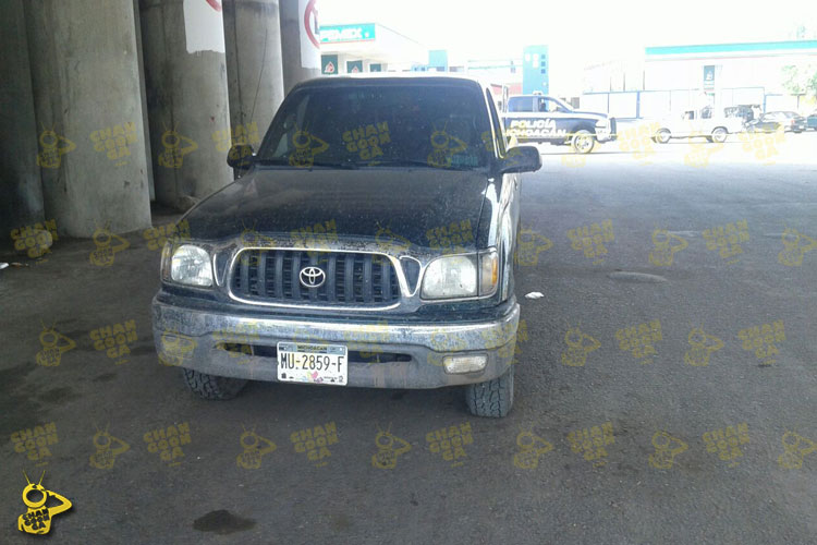 camioneta-abandonada-cuerpos-apatzingan-2