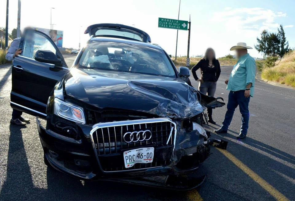 choca-taxi-en-morelia-tres-heridos-4