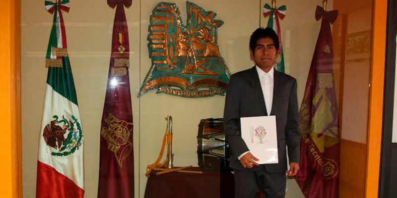 Adolfo Juanico Godínez, primer lugar nacional ciencias básicas