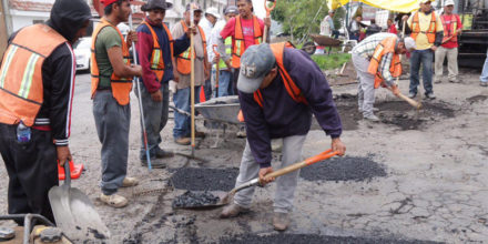brigadas-de-bacheo-con-presencia-en-los-4-sectores-de-morelia-1