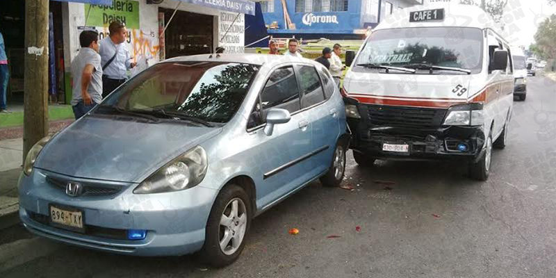 colision-de-combis-deja-siete-heridos-leves-en-morelia-2