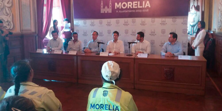 empleados-de-limpia-ganan-poco-hay-que-ayudarles-un-poco-mas-alfonso-martinez