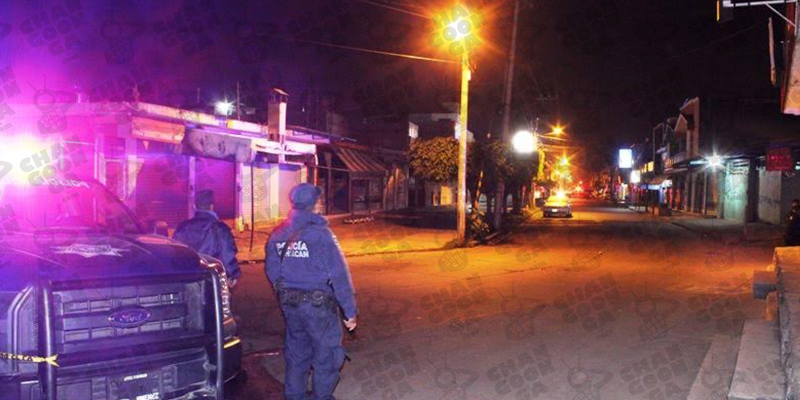 hallan-a-2-muertos-en-un-auto-colonia-sol-naciente-2