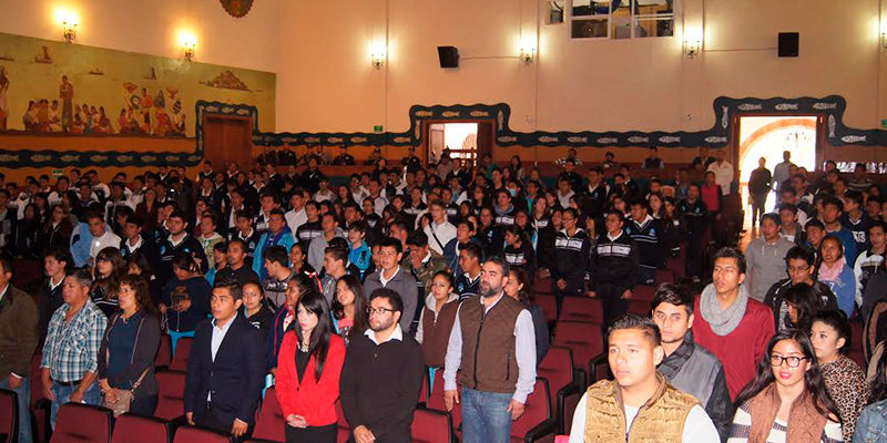 patzcuaro-toma-protesta-cabildo-juvenil-2016