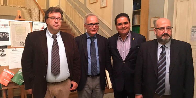 silvano-aureoles-ampliar-profesionalizacion-de-michoacanos