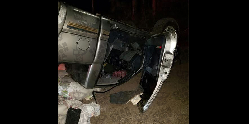 vuelca-camioneta-en-la-querenda-como-saldo-un-muerto-2