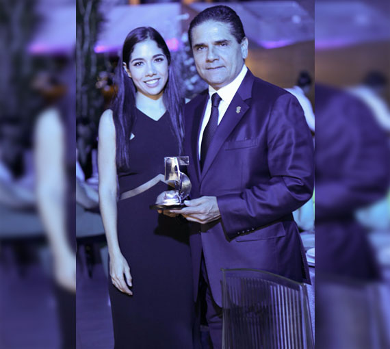 evento-revista-quien-silvano-aureoles-y-su-hija-elizabeth-2