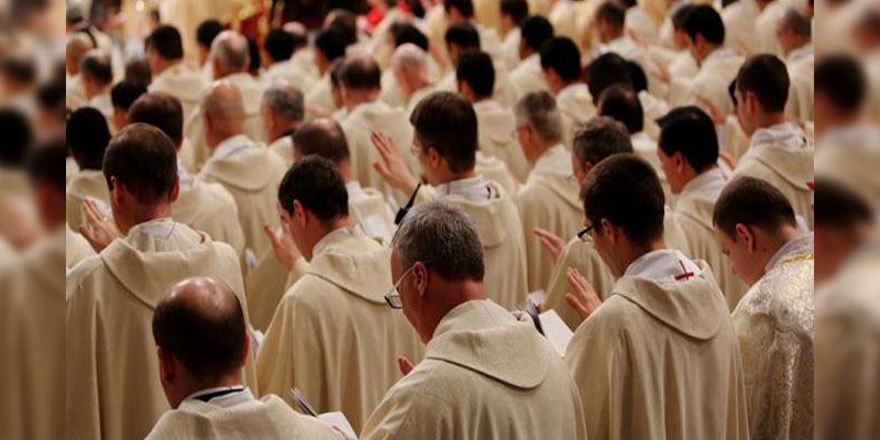 sacerdotes