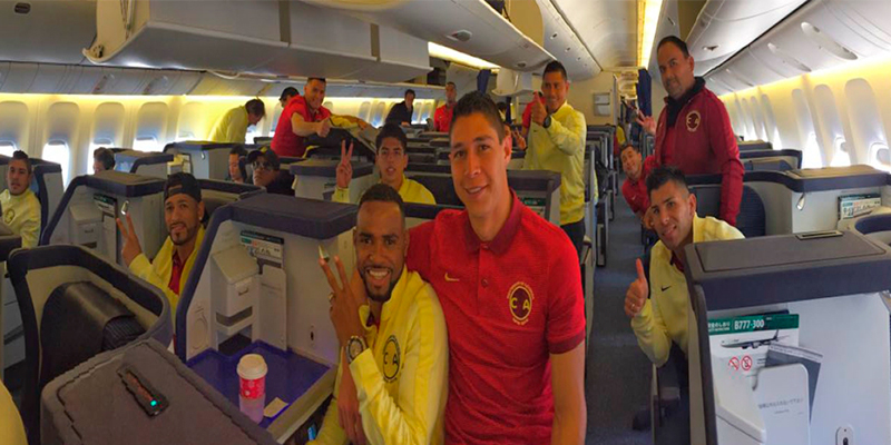 el-ame-presume-lujoso-avion-en-el-que-vuelan-a-japon-1
