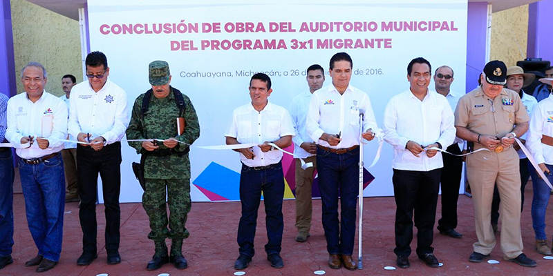 inaugura-silvano-cuartel-movil-de-la-ssp-en-coahuayana-1