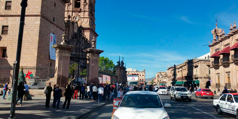 libre-la-circulacion-en-la-avenida-madero