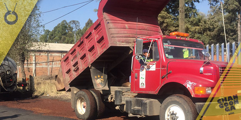 Tapar-Baches-De-Ciudad-Industrial-4