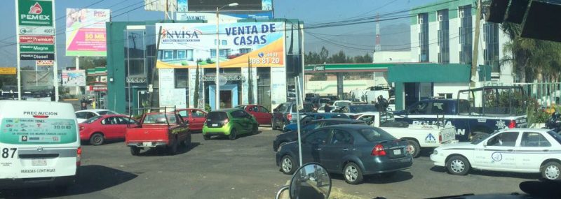 gasolinera-filas