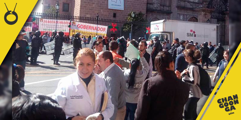 ninos-maestros-padres-manifestacion-morelia-salud