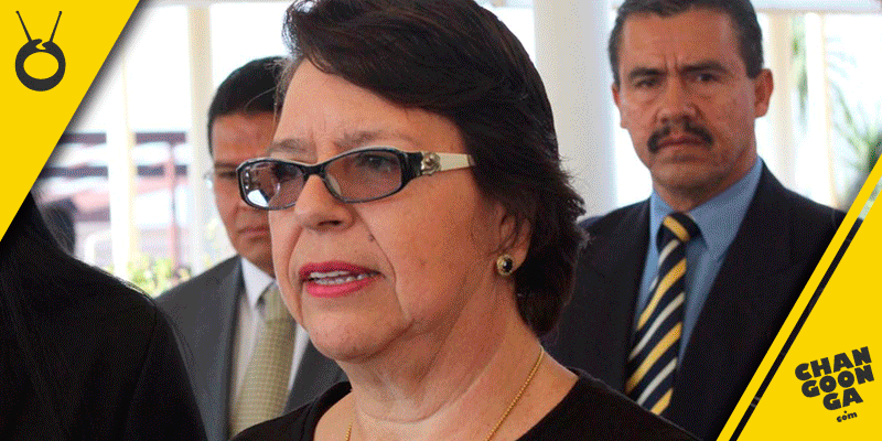 Maestra-Toni-Del-CONALEP-Lázaro-Cárdenas-1-GIF-