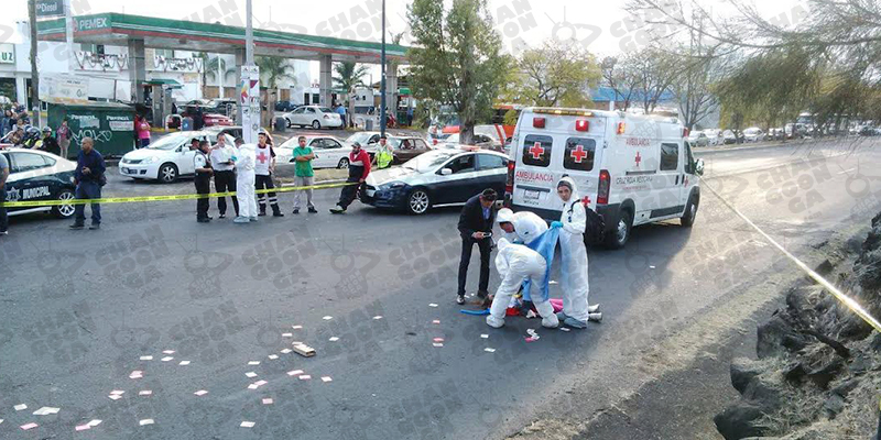 #Morelia-Auto-Atropella-A-Joven-Y-Una-Niña-En-La-Madero-Una-Fallece