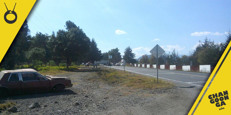 bloquean-carreteras-en-Paracho