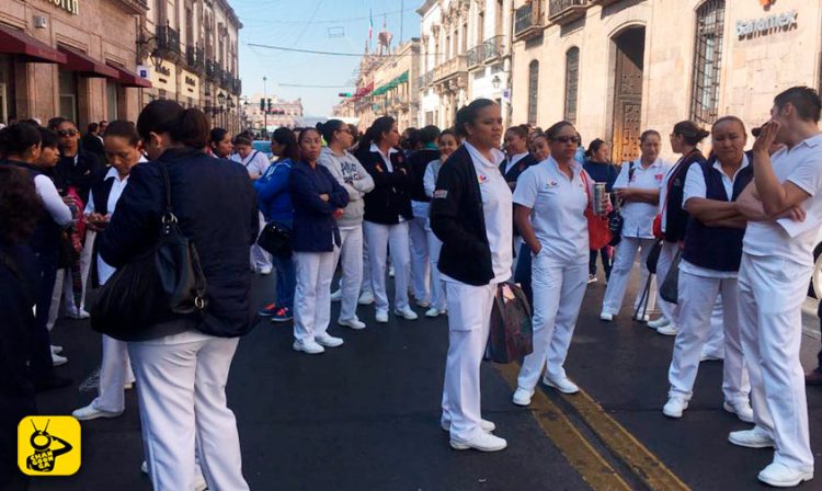 manifestacion-enfermeras-Congreso-1