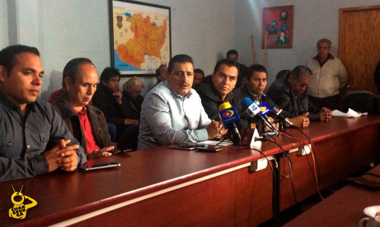 rueda-de-prensa-CNTE-Victor-Zavala-Salvador-Almanza-1