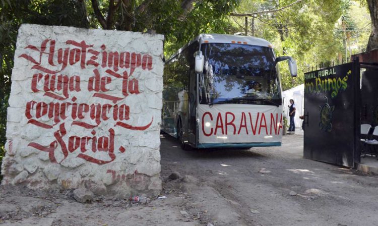 Ayotzinapa caravana