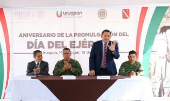 Día ejército Uruapan