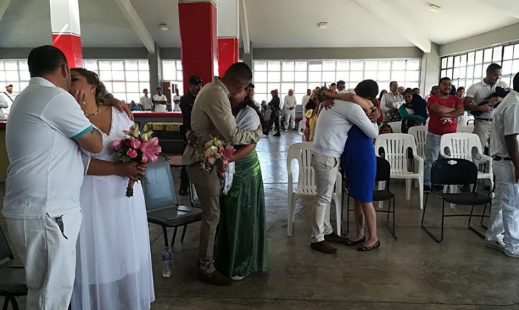 boda cárcel