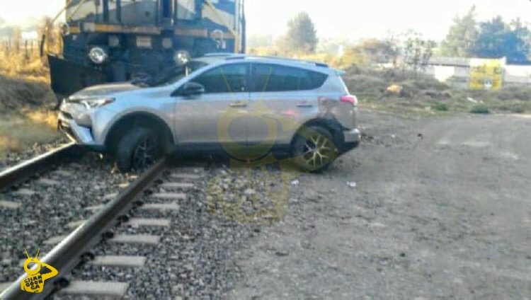 Choque carro tren