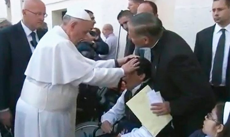 Papa Francisco exorcismo