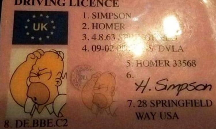 licencia Homero Simpson Inglaterra