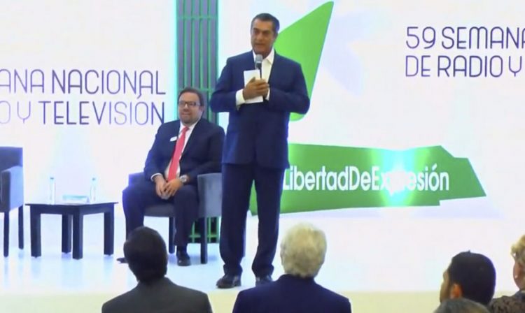 El Bronco eliminar la hora nacional